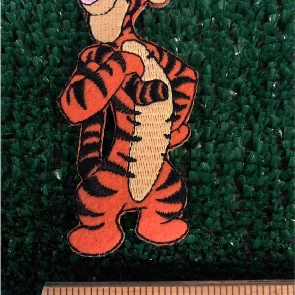 Disney Mickey Winnie Pooh Pluto Donald Duck Character Lot 7 Sew/Iron-on Patches - Picture 4 of 10